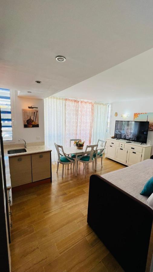 Apartamentos Bajondillo Beach Cozy Inns 토레몰리노스 외부 사진
